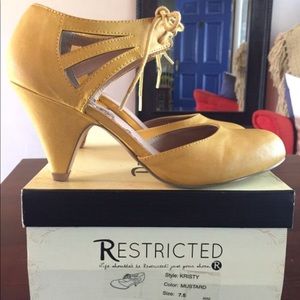 Restricted Women’s Shoes 7.5